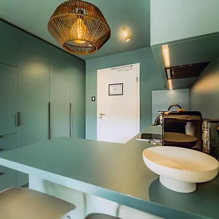 Kabinett Boutique Apartments Креф Экстерьер фото