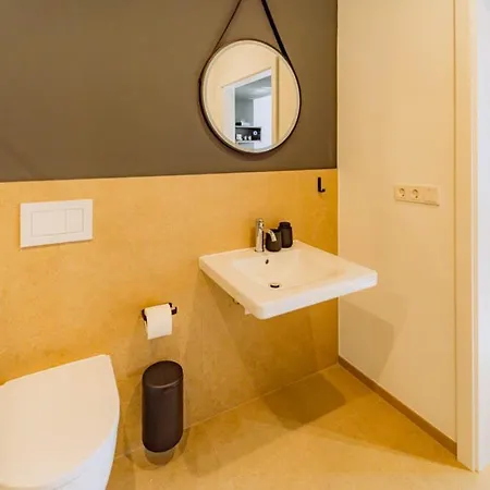 Kabinett Boutique Apartments Креф Экстерьер фото