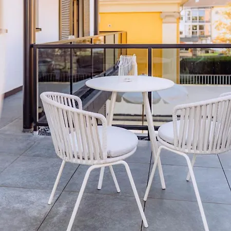 Kabinett Boutique Apartments Креф Экстерьер фото