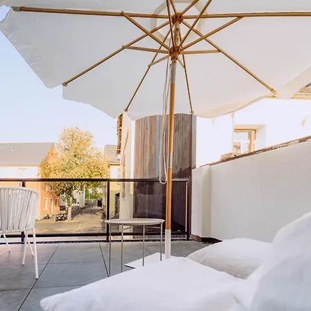 Kabinett Boutique Apartments Креф Экстерьер фото