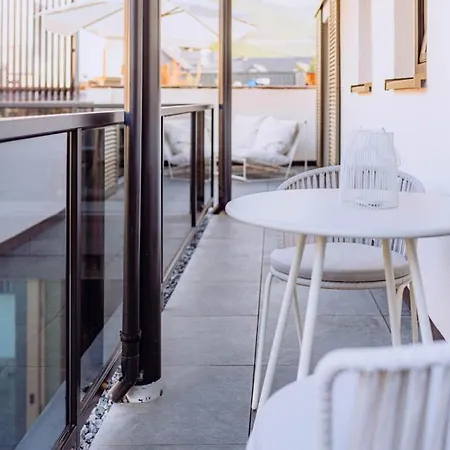 Kabinett Boutique Apartments Креф Экстерьер фото