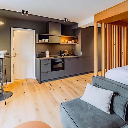 Kabinett Boutique Apartments Креф Экстерьер фото