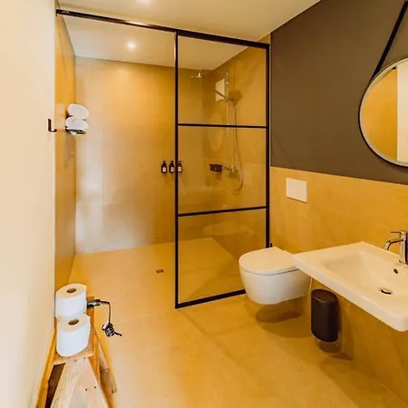 Kabinett Boutique Apartments Креф Экстерьер фото